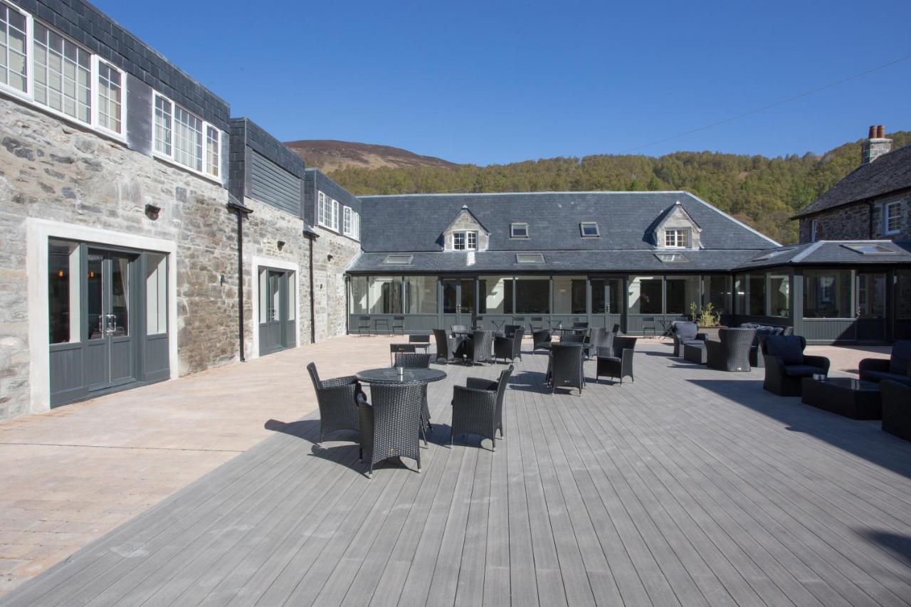 Dunalastair Hotel Suites Кінлок-Раннок Екстер'єр фото The courtyard at the new Highland Folk Museum