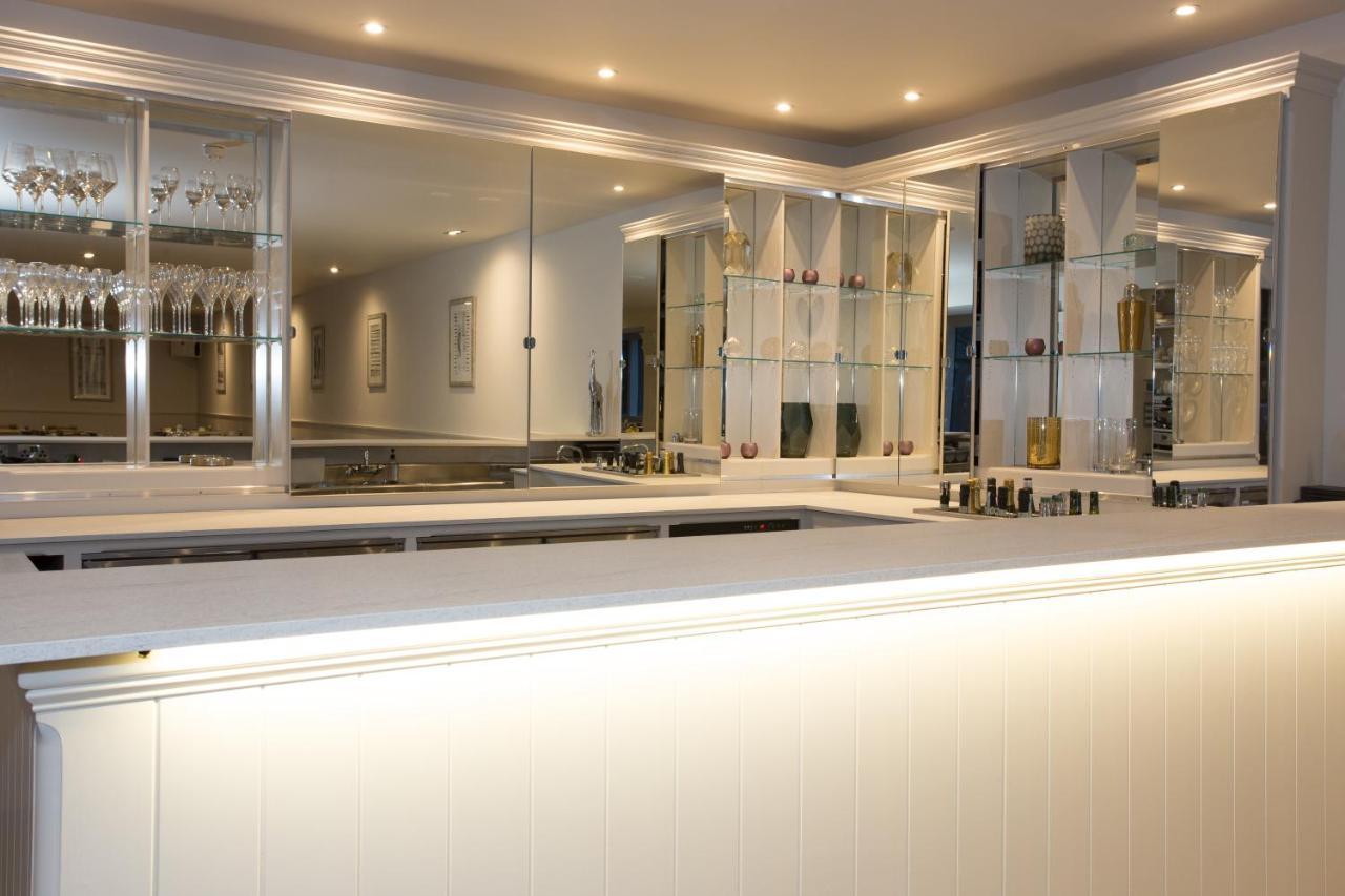 Dunalastair Hotel Suites Кінлок-Раннок Екстер'єр фото The bar at the 2012 London Olympics